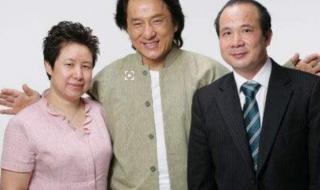 头发掉发严重,朋友推荐一款叫做姜力的洗发水.因为是姜武代言的,怕跟成龙DUANG一起.有没有用过的 成龙洗发水